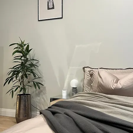 شقة The Place With History In Renaissance Building