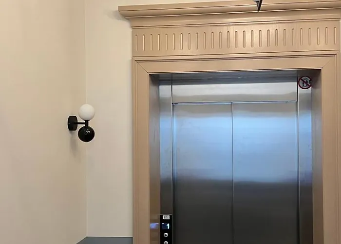 Dzīvoklis The Place With History In Renaissance Building Riga