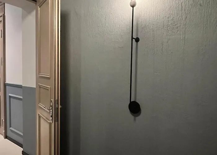 The Place With History In Renaissance Building Dzīvoklis